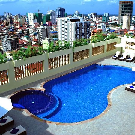 Phnom Penh Era Hotel Bagian luar foto